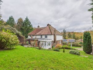 Rear- click for photo gallery